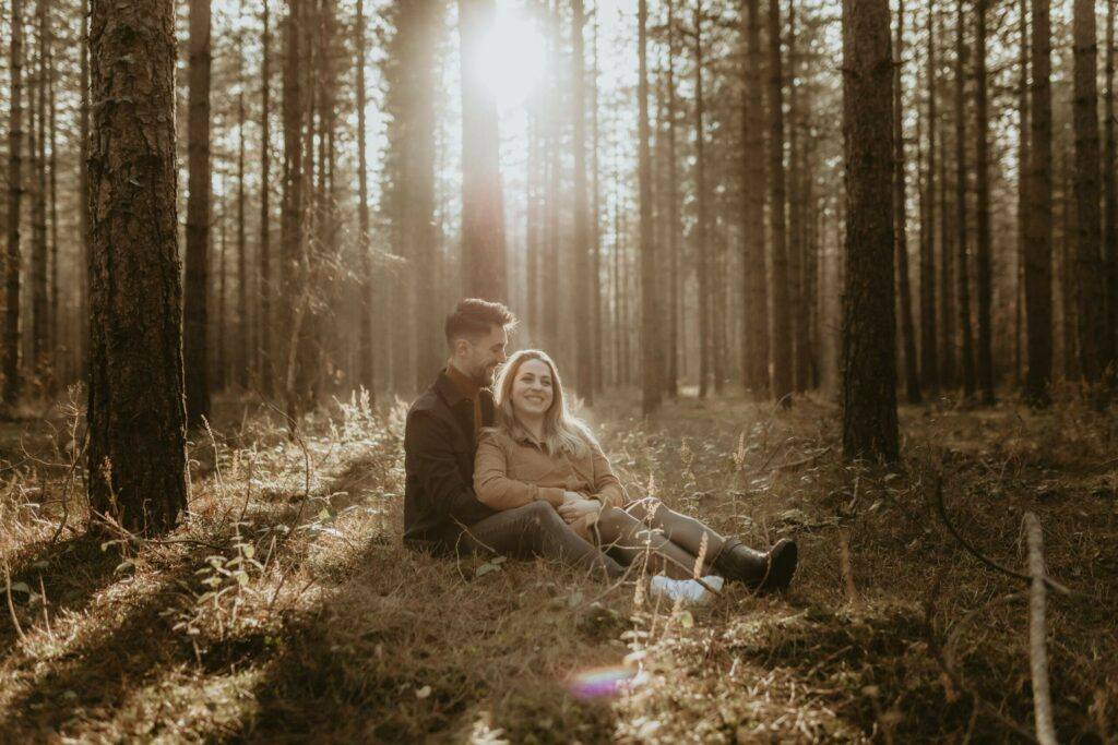 SHOOTING COUPLE